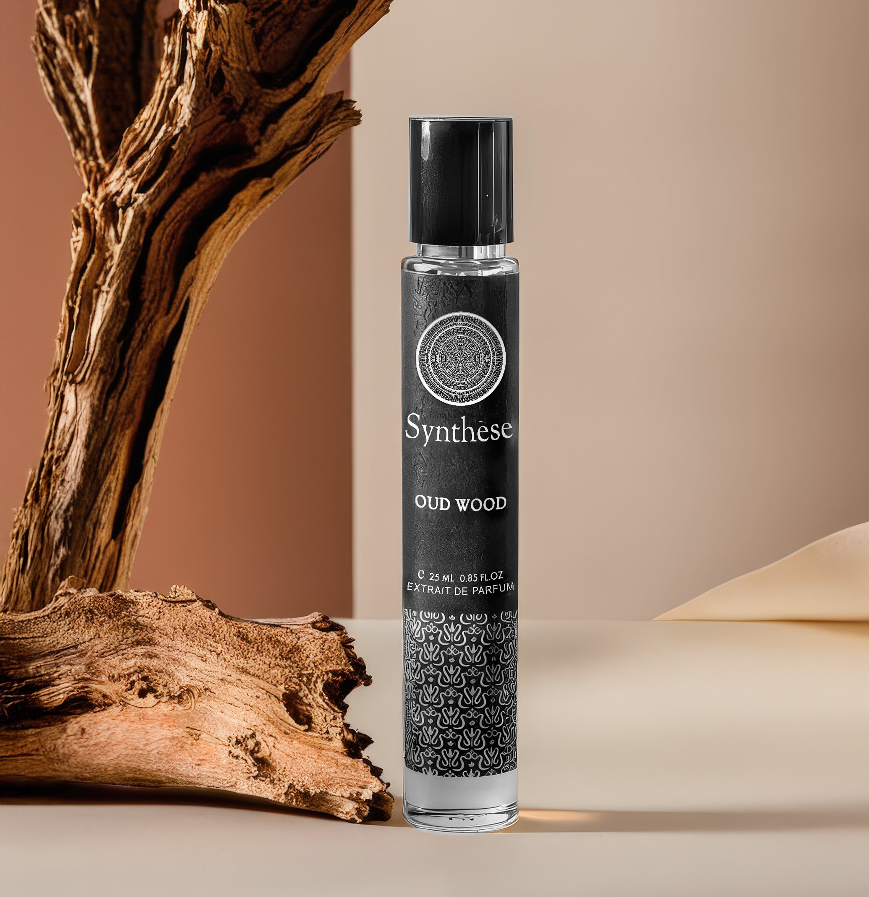 Oud Wood Unisex Parfum - Synthese Atelier de Parfum