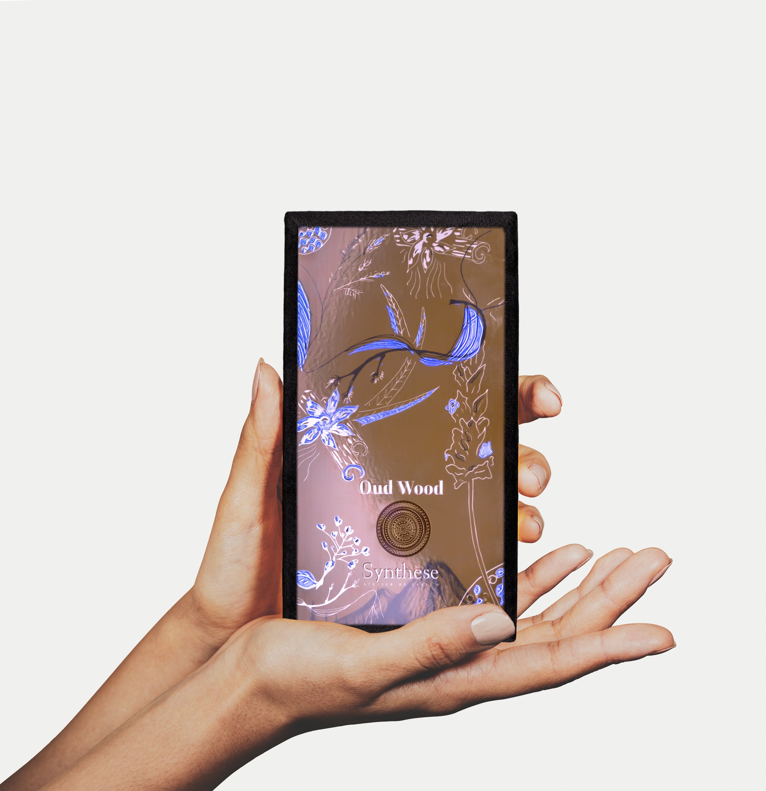 Oud Wood Unisex Parfum - Synthese Atelier de Parfum
