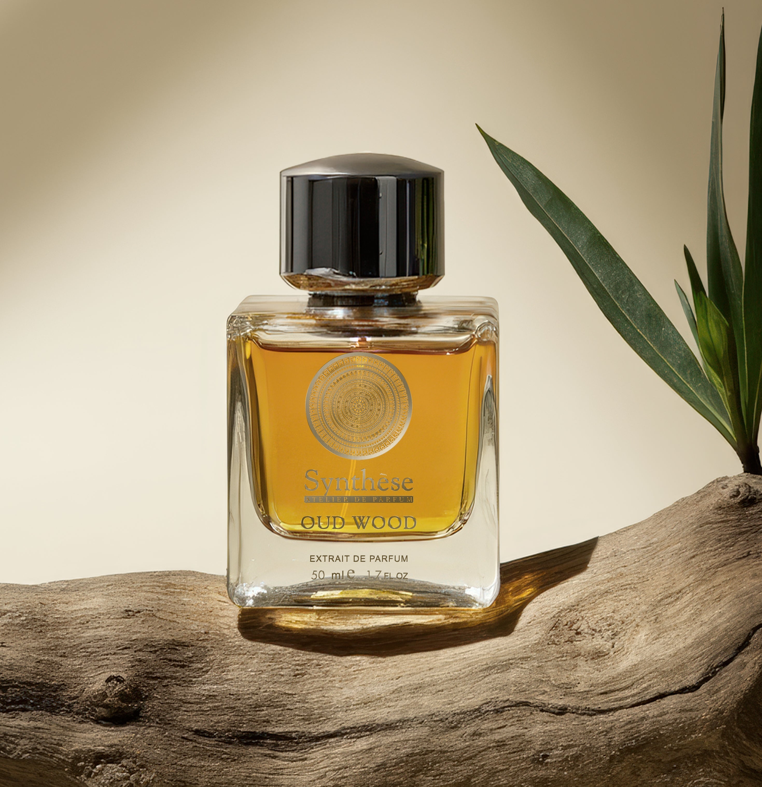 Oud Wood Unisex Parfum - Synthese Atelier de Parfum